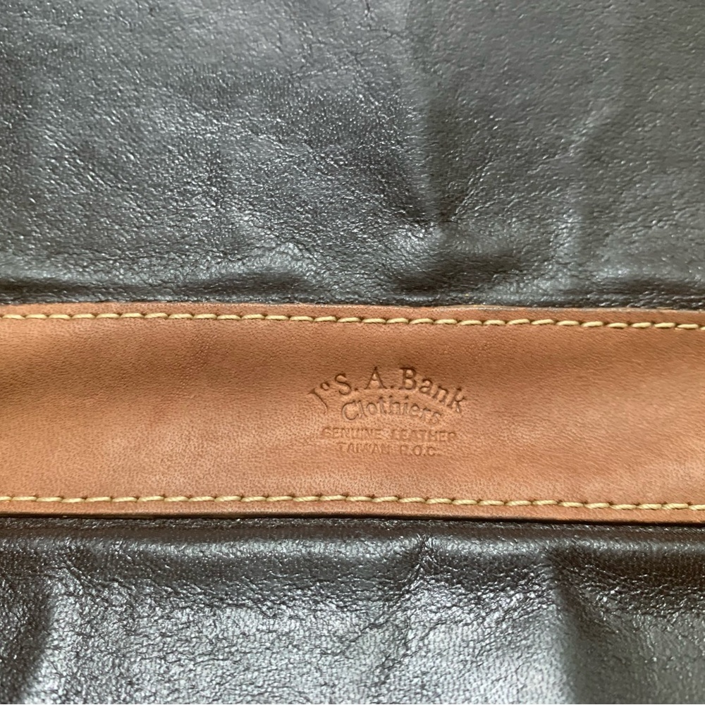 Jos. A. Bank genuine leather tie and scarf travel case